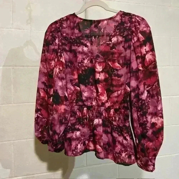 Vince Camuto Womens XSMALL Blouse Pink Smocked Ruffled Balloon 3/4 Sleeve V-neck - Picture 4 of 8